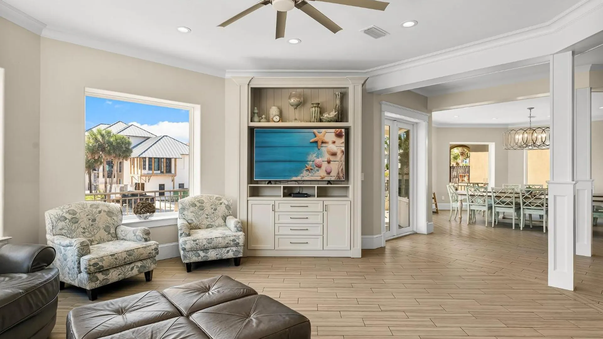 Holiday home Seastar Palazzo With Beach Views, Lake, And Pool Destin